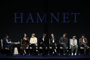 Dave Karger (Moderator), Chloe Zhao (Director, Writer), Jessie Buckley, Paul Mescal, Emily Watson, Joe Alwyn, Jacobi Jupe and Noah Jupe @ BroadwayWorld Dave Karger (Moderator), Chloe Zhao (Director, Writer), Jessie Buckley, Paul Mescal, Photo