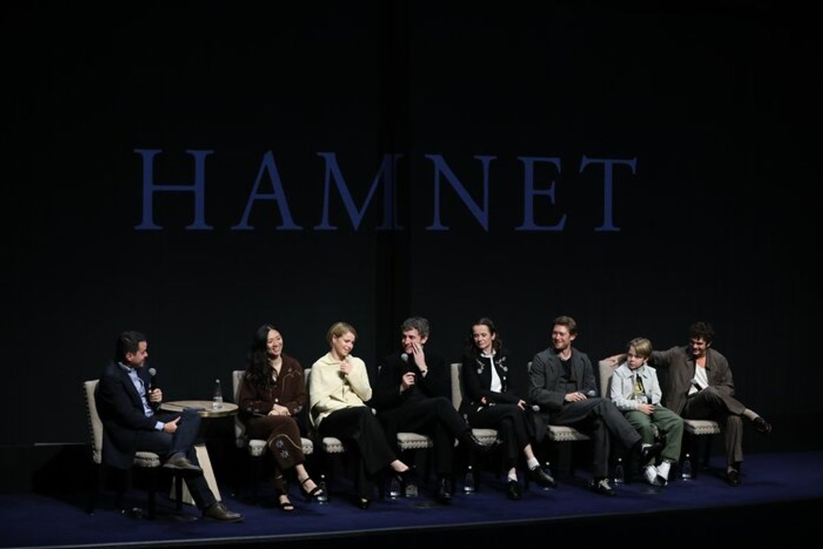 Dave Karger (Moderator), Chloe Zhao (Director, Writer), Jessie Buckley, Paul Mescal, Emily Watson, Joe Alwyn, Jacobi Jupe and Noah Jupe          at 