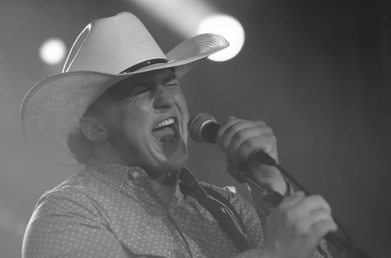 Ruari Brownell Drops 'Pretty Little Thing,' a Country EP Driven by Honesty and Heart  Image