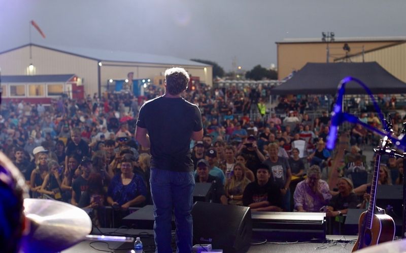 Ruari Brownell Drops 'Pretty Little Thing,' a Country EP Driven by Honesty and Heart  Image