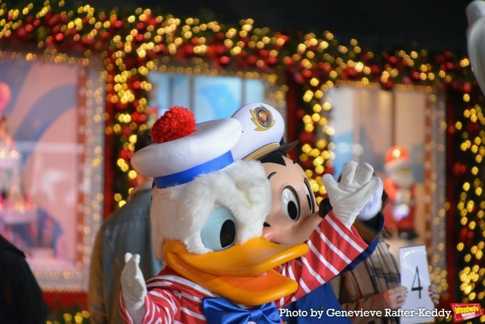 Photos: Jonathan Groff, Sarah Hyland and More Rehearse for Macy’s Thanksgiving Day Parade 2025  Image