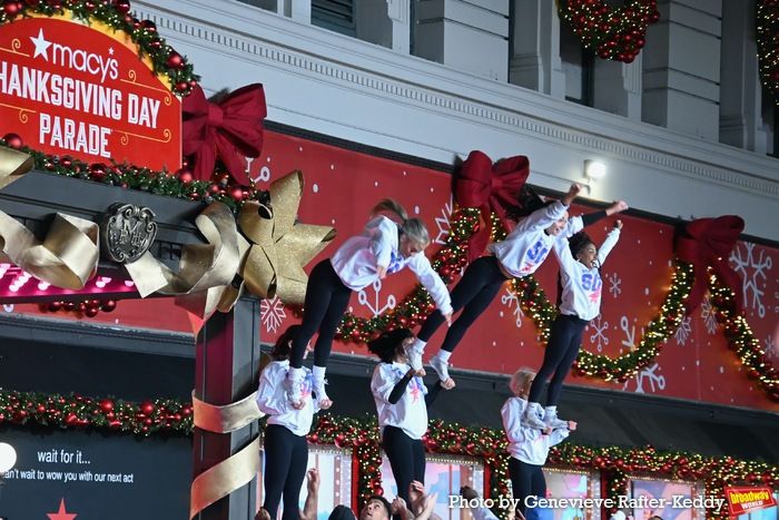 Photos: Jonathan Groff, Sarah Hyland and More Rehearse for Macy’s Thanksgiving Day Parade 2025  Image