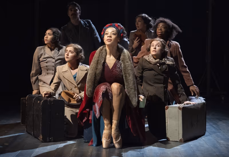 Review: BALLET SHOES, National Theatre Image