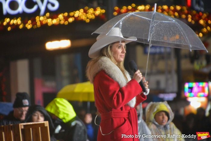 Photos: Jonathan Groff, Sarah Hyland and More Rehearse for Macy’s Thanksgiving Day Parade 2025  Image