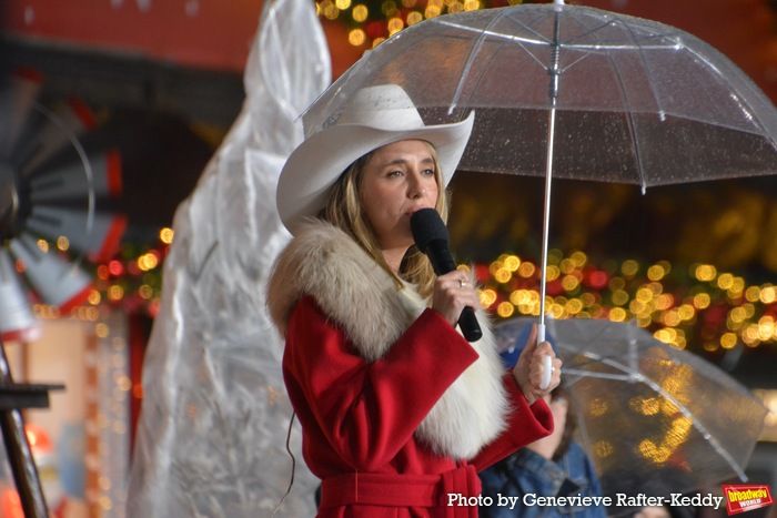 Photos: Jonathan Groff, Sarah Hyland and More Rehearse for Macy’s Thanksgiving Day Parade 2025  Image