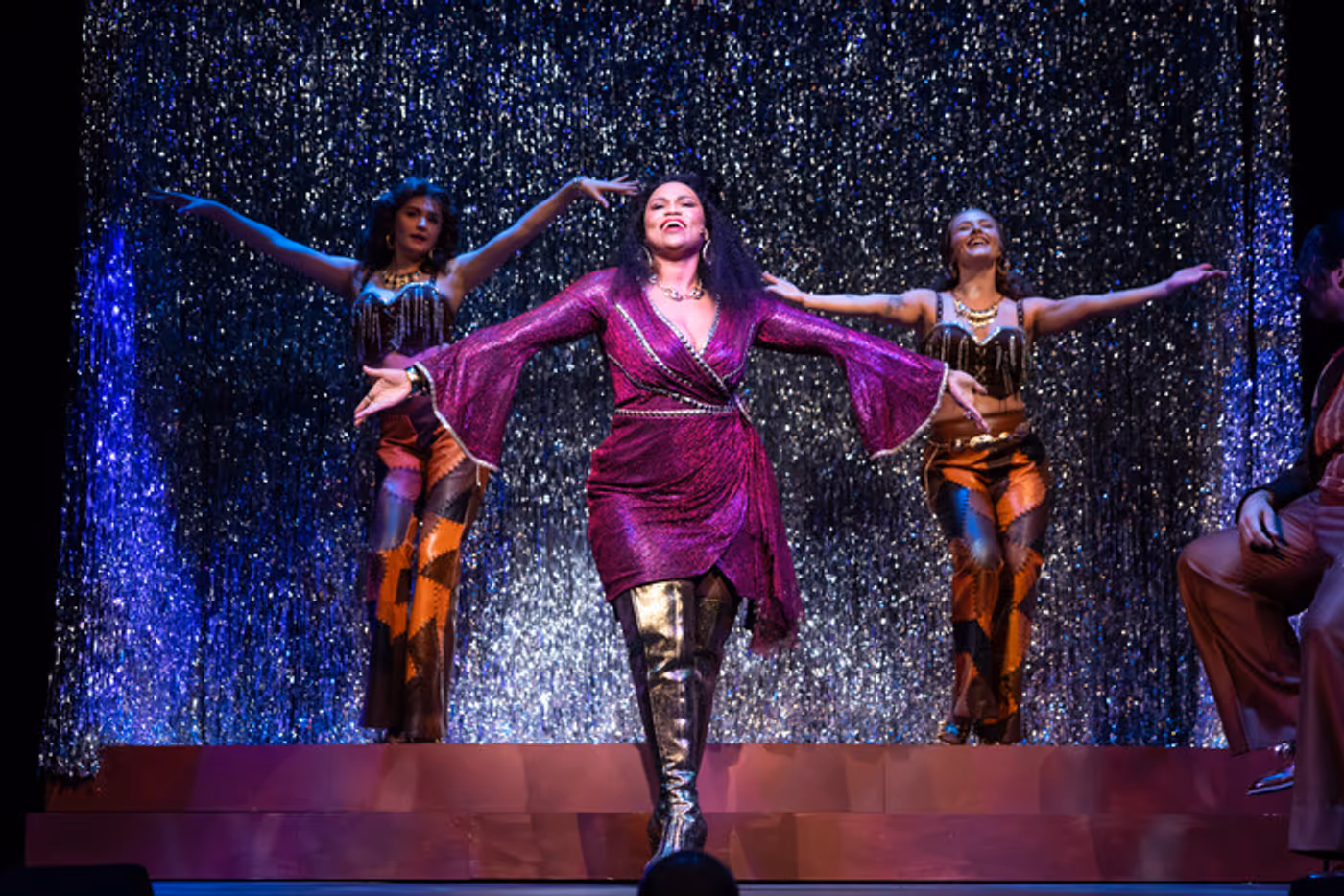 Photos/Video: SISTER ACT at Drury Lane Theatre Photos/Video: SISTER ACT at Drury Lane Theatre Image