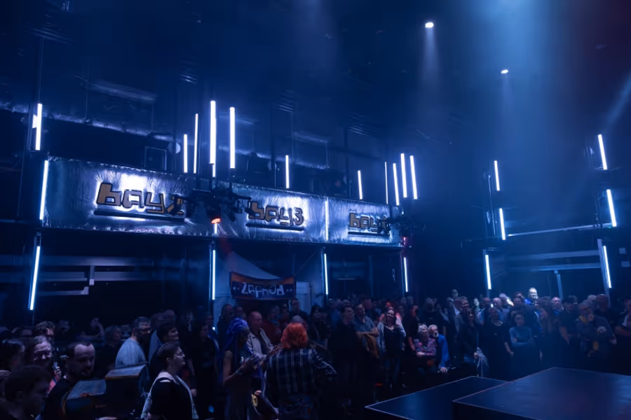 Review: THE HITCHHIKER'S GUIDE TO THE GALAXY, Riverside Studios  Image