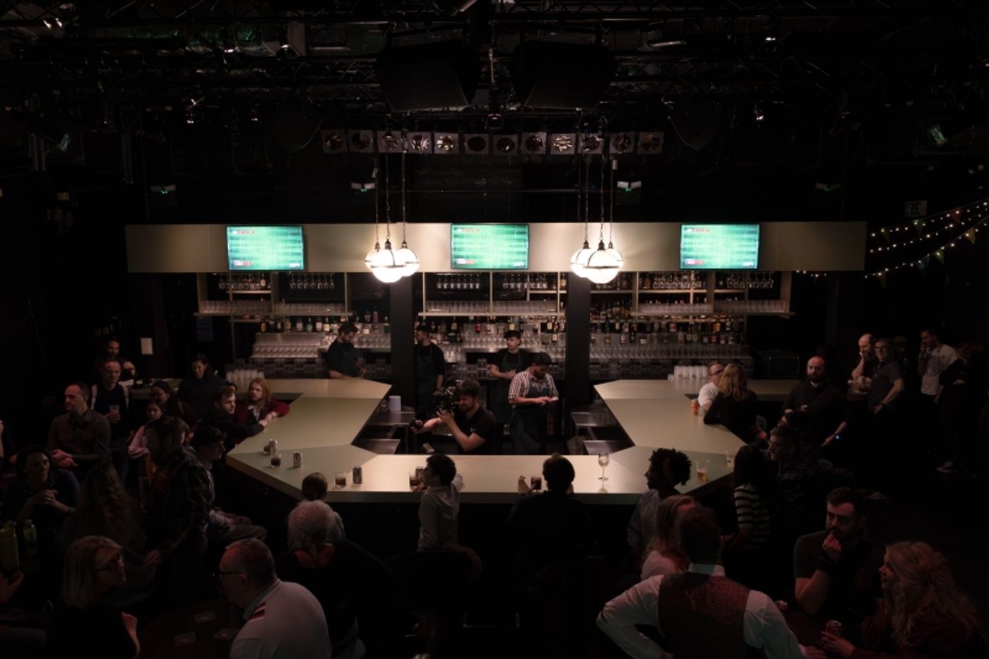 Review: THE HITCHHIKER'S GUIDE TO THE GALAXY, Riverside Studios  Image