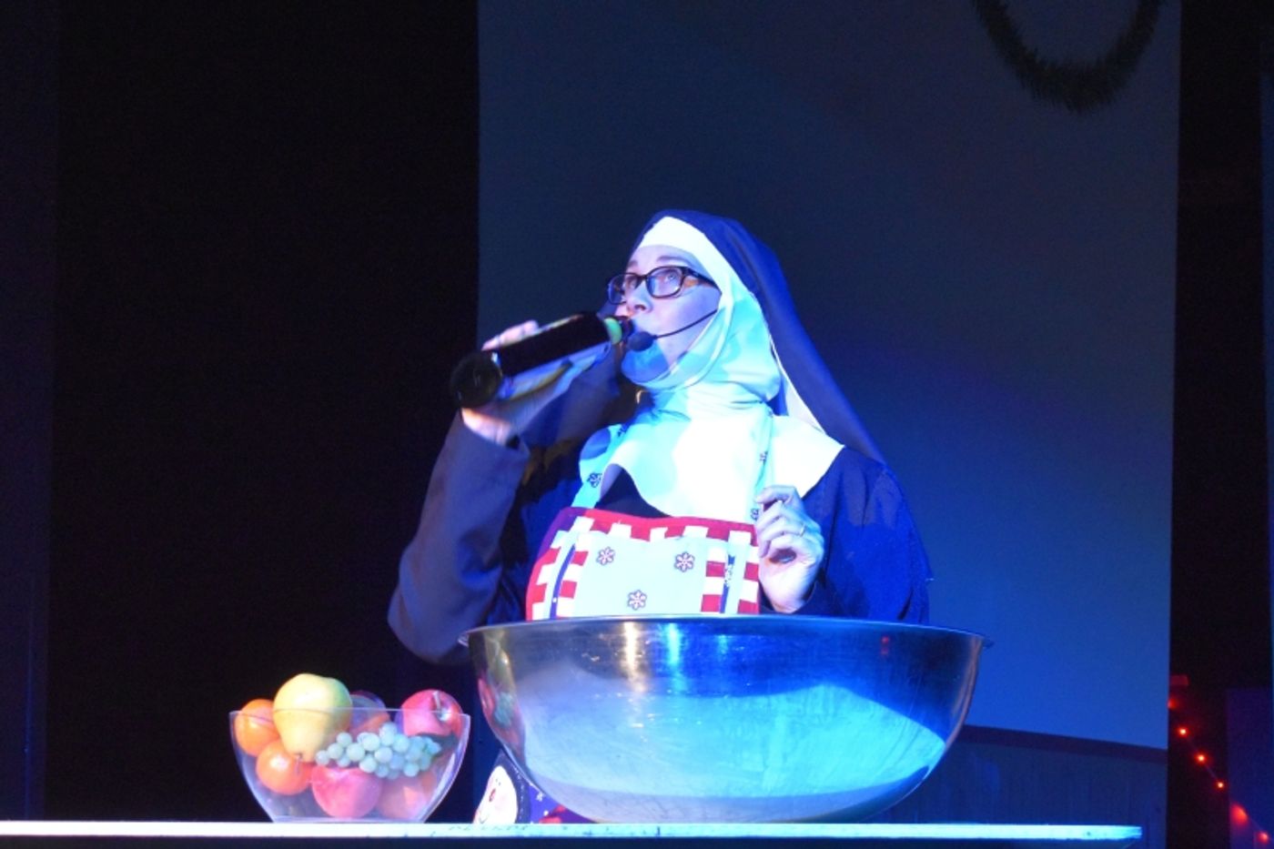 Review: NUNCRACKERS: THE NUNSENSE CHRISTMAS MUSICAL at Theatre 29  Image