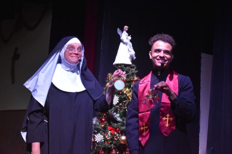 Review: NUNCRACKERS: THE NUNSENSE CHRISTMAS MUSICAL at Theatre 29 Image