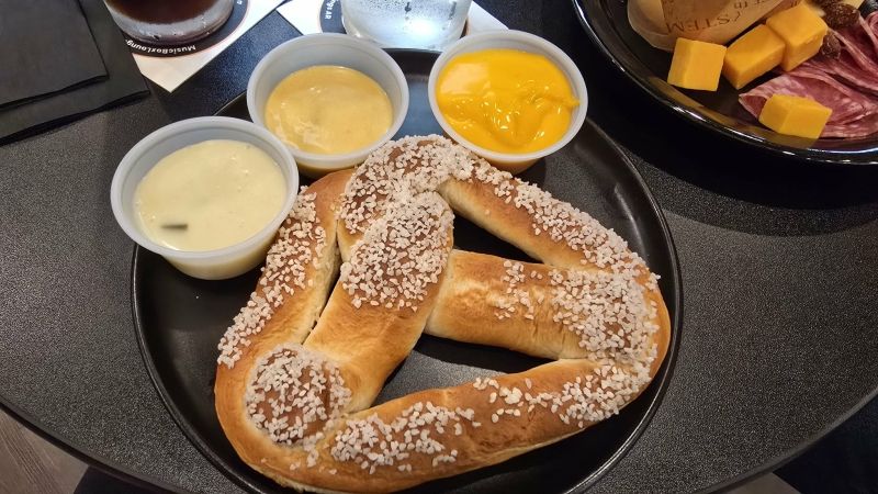 Review: A CHRISTMAS CAROL at Music Box Lounge in Hot Springs  Image