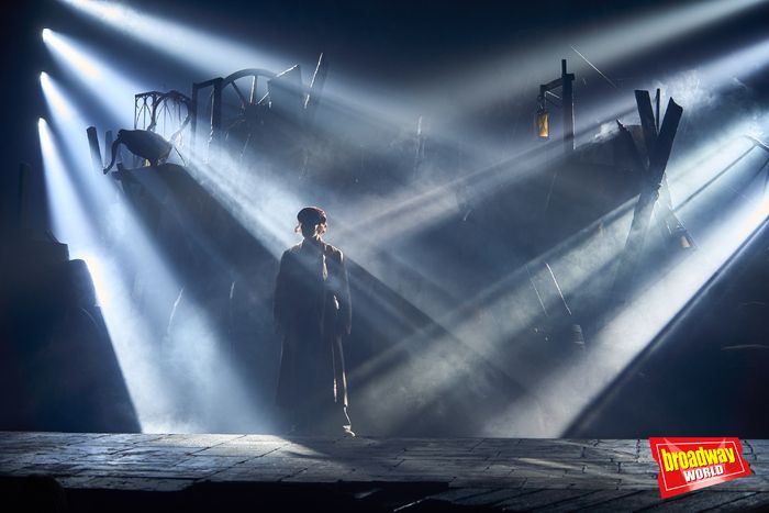 PHOTOS: LOS MISERABLES se presenta en el Teatro Apolo de Madrid  Image
