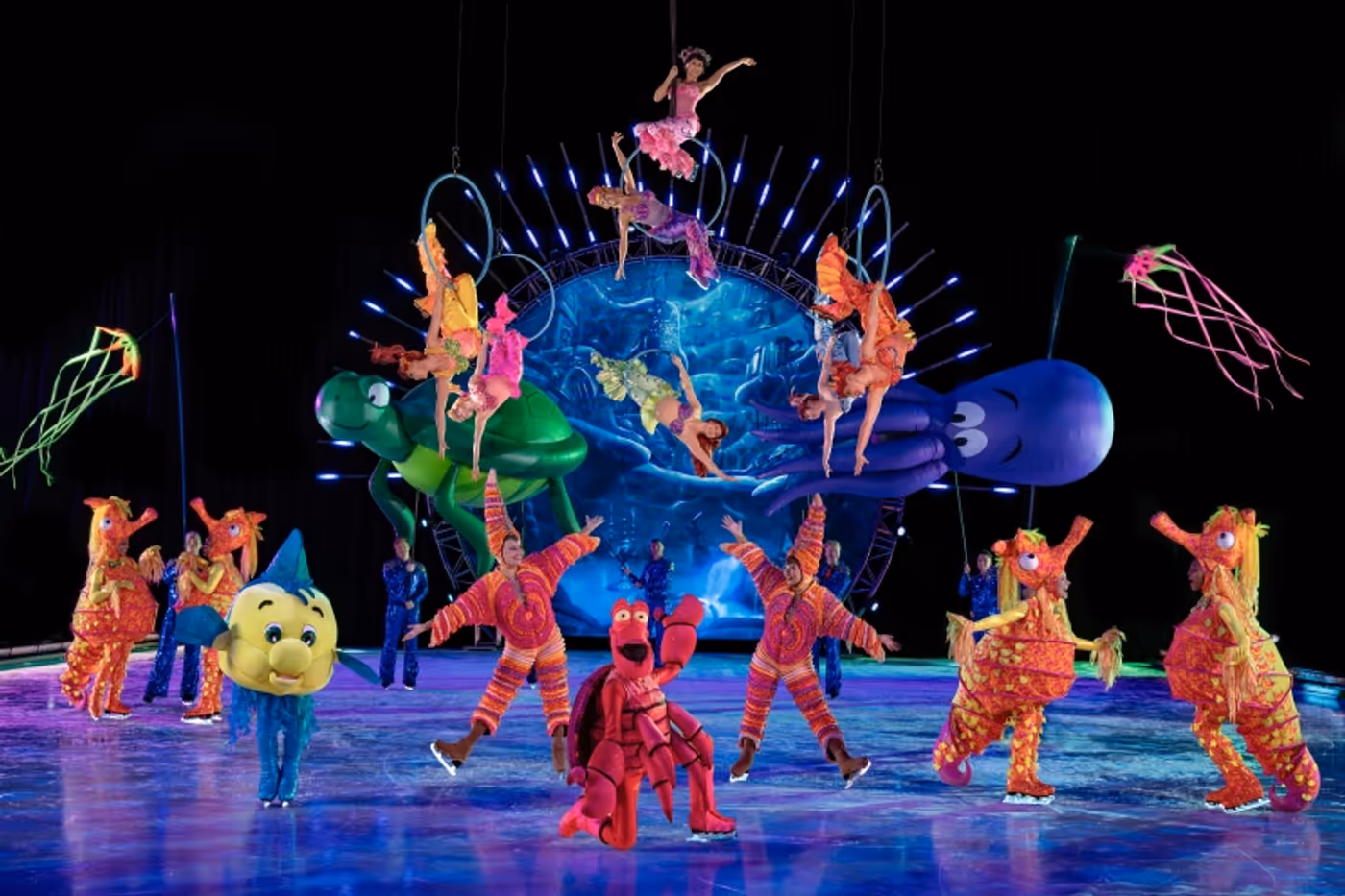 Review: DISNEY ON ICE Returns to Vancouver with a new LET’S DANCE Production  Image