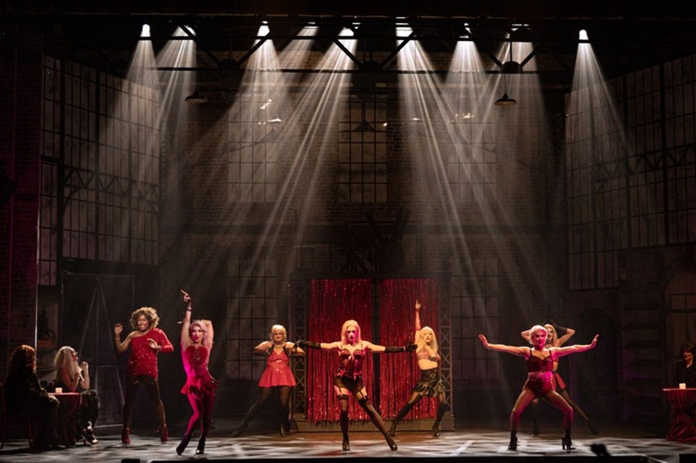 Photos: KINKY BOOTS First-Ever French Production Brussels  Image