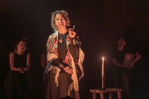 Melanie La Barrie @ BroadwayWorld Melanie La Barrie Photo