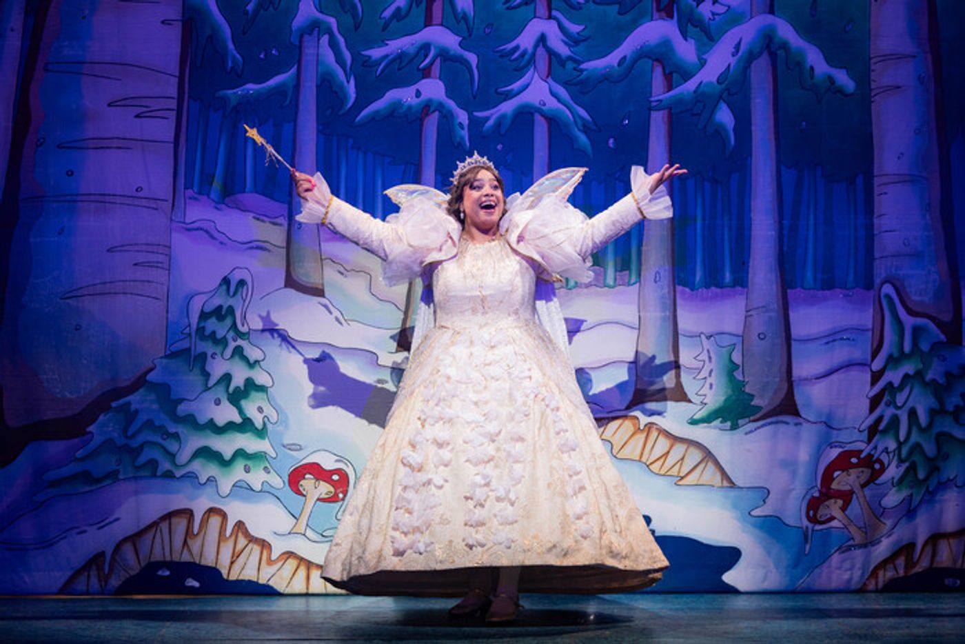 Photos: Siobhan James and More in CINDERELLA at Hackney Empire  Image