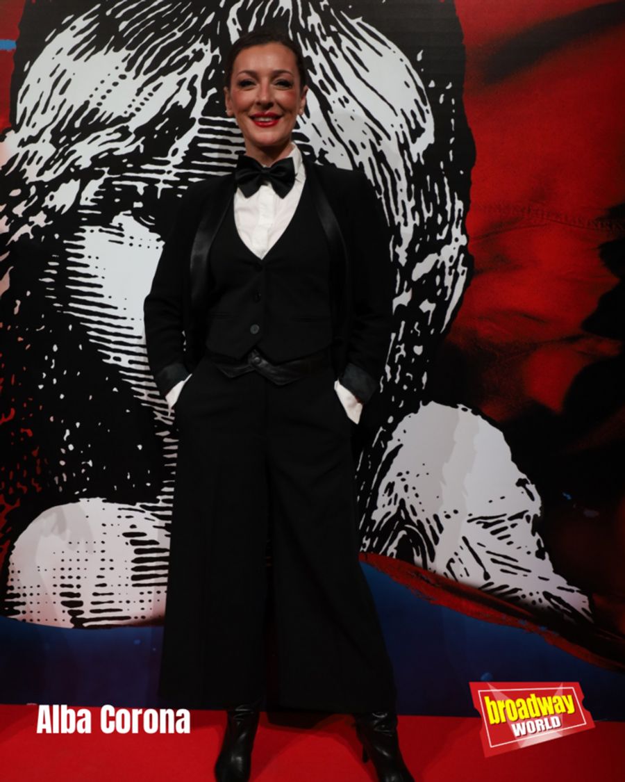 PHOTO: Asi ha sido la alfombra roja del estreno VIP de LOS MISERABLES Image