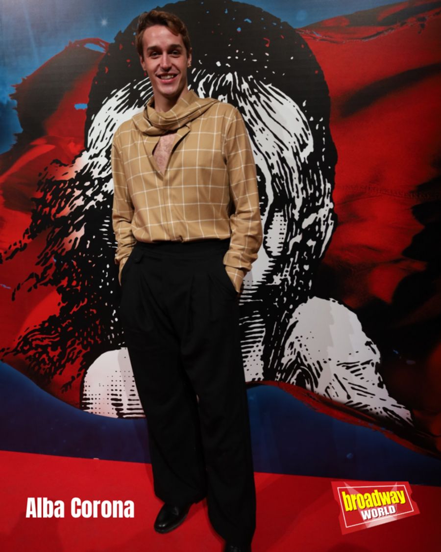 PHOTO: Asi ha sido la alfombra roja del estreno VIP de LOS MISERABLES Image