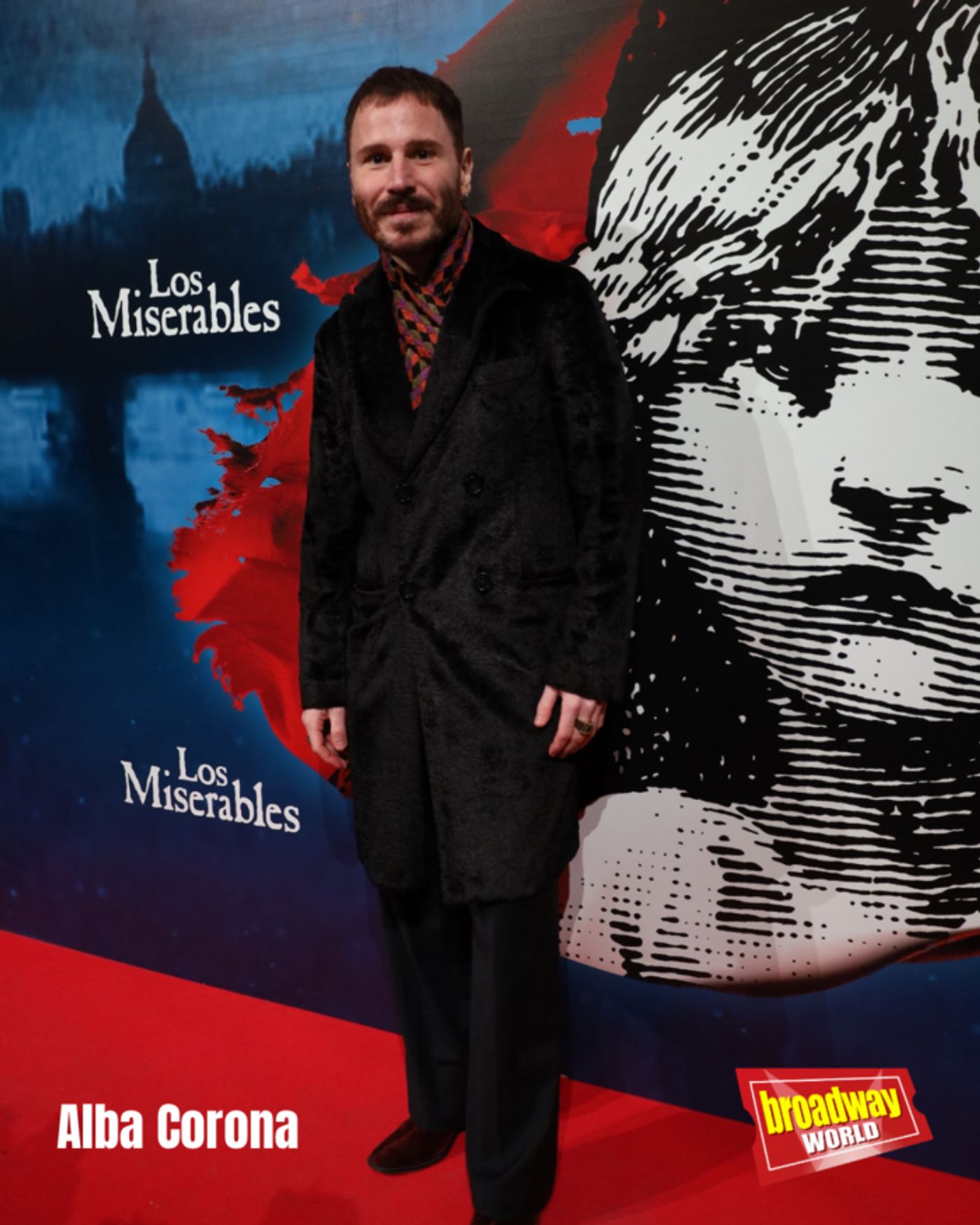PHOTO: Asi ha sido la alfombra roja del estreno VIP de LOS MISERABLES  Image