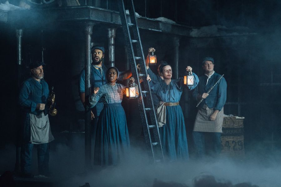 Photos: A CHRISTMAS CAROL At Quarry Theatre Image