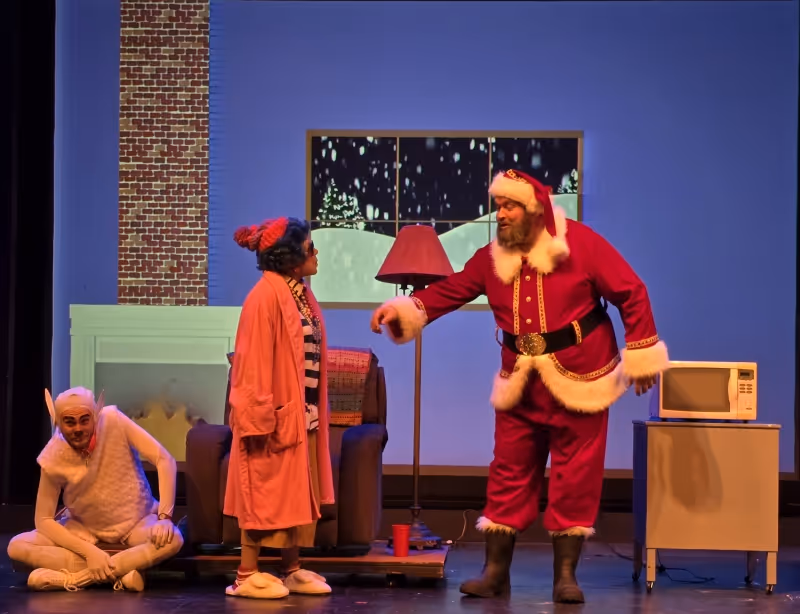 Review: MAXINE'S CHRISTMAS CAROL A SMASH HIT WITH KANSAS CITY AUDIENCES at The City Stage Image