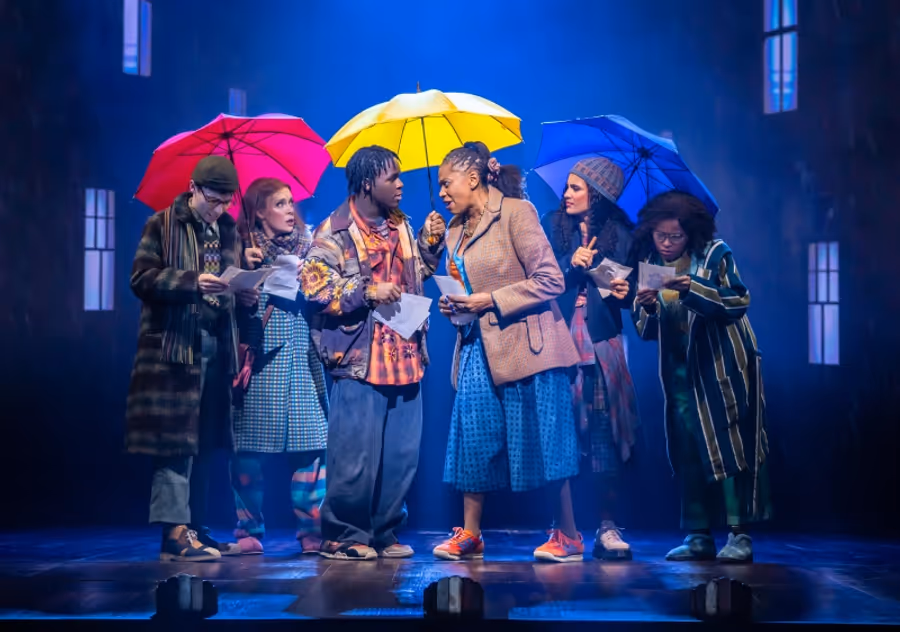 Review: PADDINGTON THE MUSICAL, Savoy Theatre Image