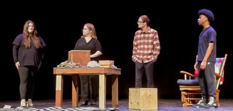 Review: THE ROBINSON COMEDY at Joe T Robinson High School in Little Rock  Image