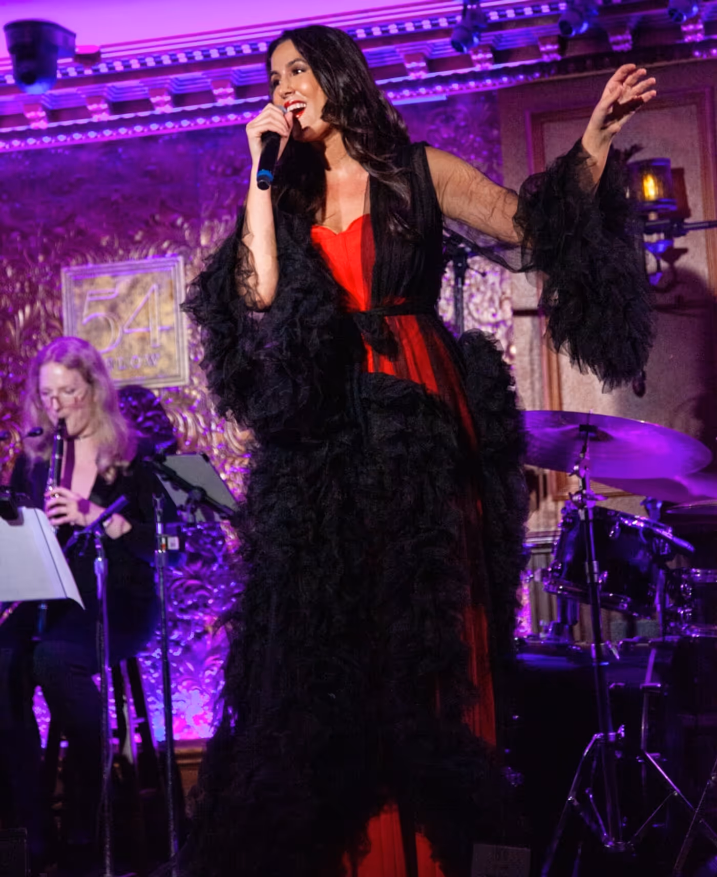 Review: Ava Locknar Takes 54 Below Bow With MODERN BOMBSHELL  Image