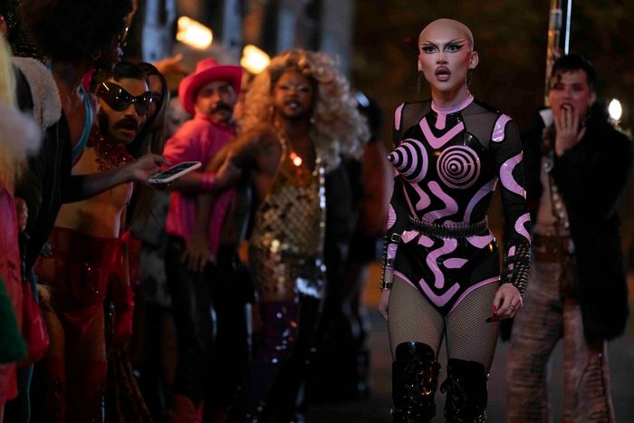 Photos: First Look at Nicola Coughlan and Lydia West in BIG MOOD Season 2 Photos: First Look at Nicola Coughlan and Lydia West in BIG MOOD Season 2 Image