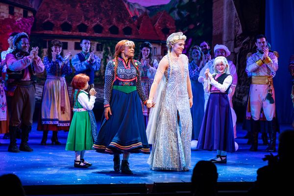 Anjali Roa, Samantha Williams, Mary Kate Morrissey, Hazel Vogel, and the cast  Photo