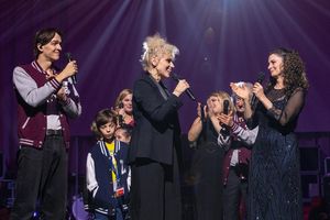  Sabrina Weckerlin, Pia Douwes, Bob van de Weijdeven, Linus, Adriana, Saskia Lepin, A Photo