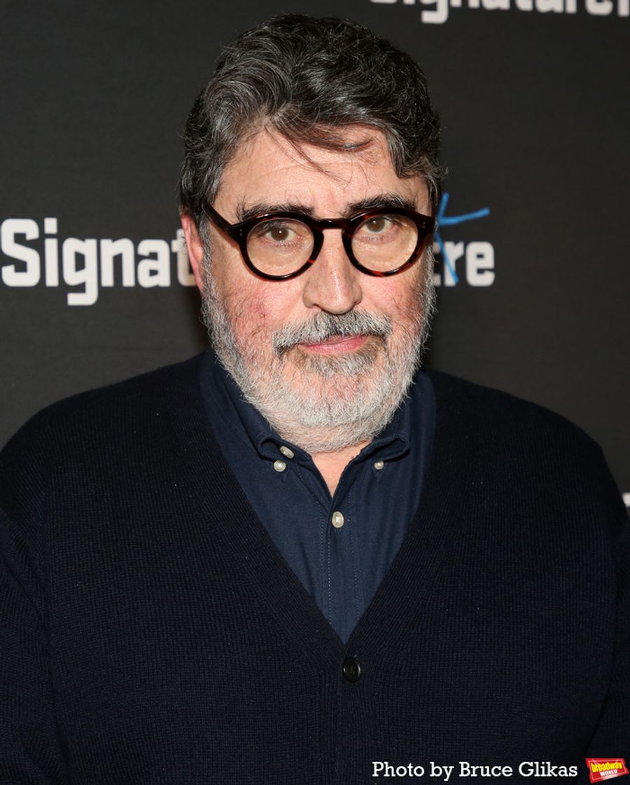 Photos: Alfred Molina Stars in TITLE AND DEED for Signature Theater's Benefit Performance Image