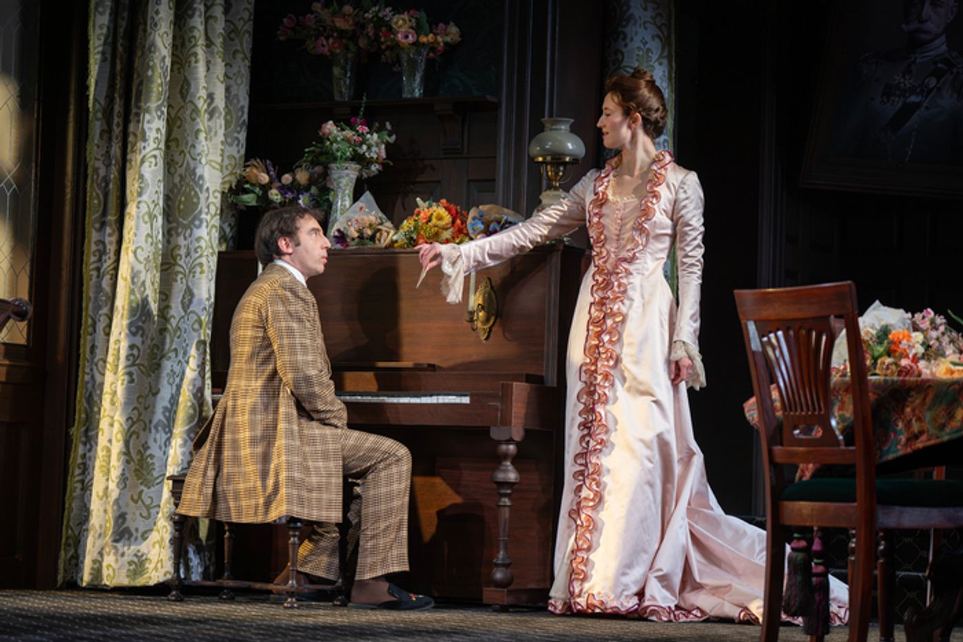 Photos: Marianna Gailus and More Star in HEDDA GABLER at Yale Repertory Theatre  Image