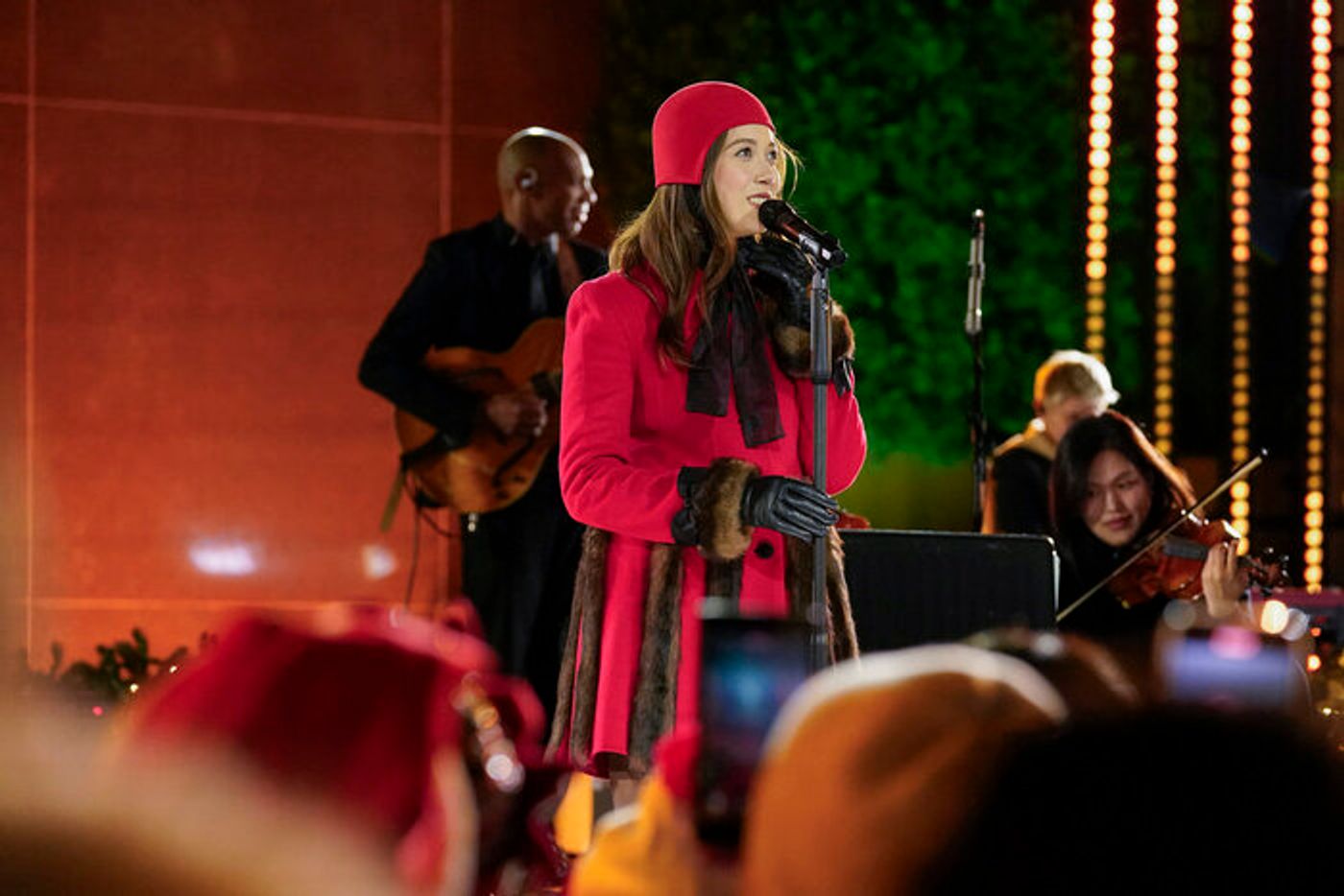 Photos: Kristin Chenoweth, Laufey, & More in NBC's CHRISTMAS IN ROCKEFELLER CENTER  Image