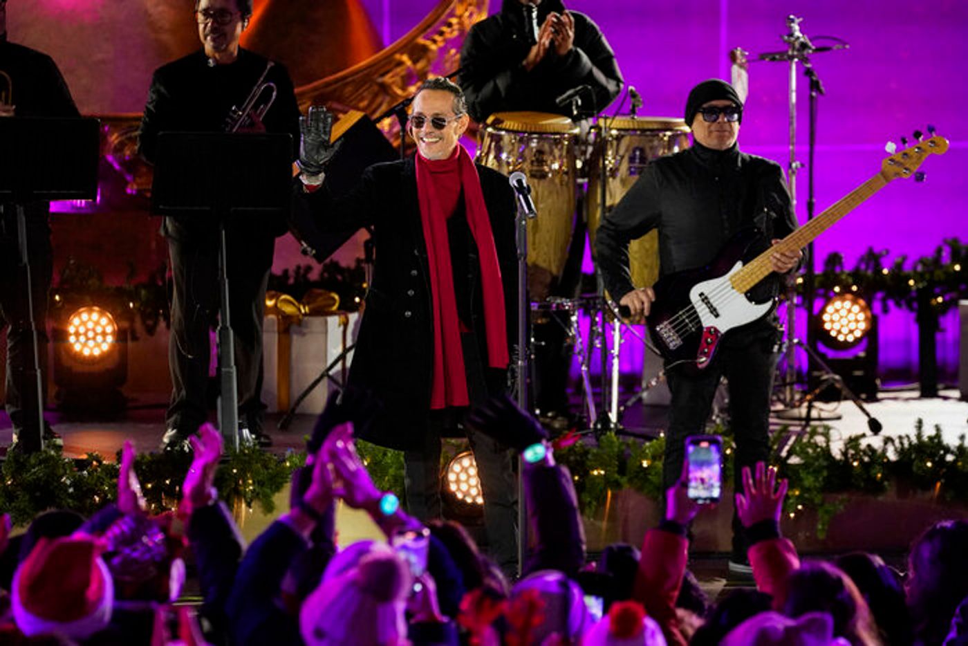 Photos: Kristin Chenoweth, Laufey, & More in NBC's CHRISTMAS IN ROCKEFELLER CENTER  Image