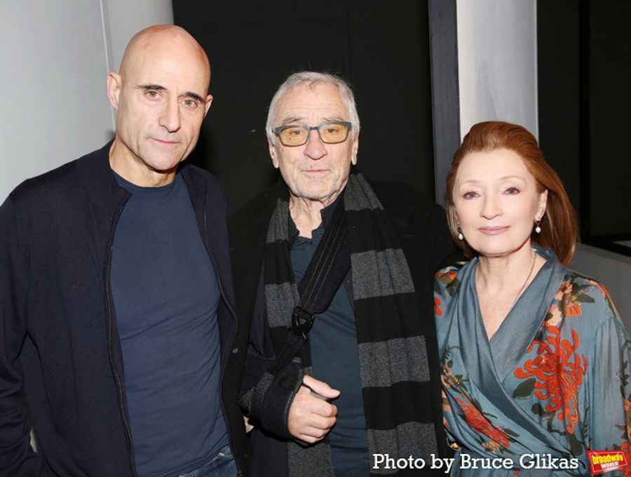 Photos: Robert DeNiro Visits OEDIPUS on Broadway Starring Mark Strong and Lesley Manville Image