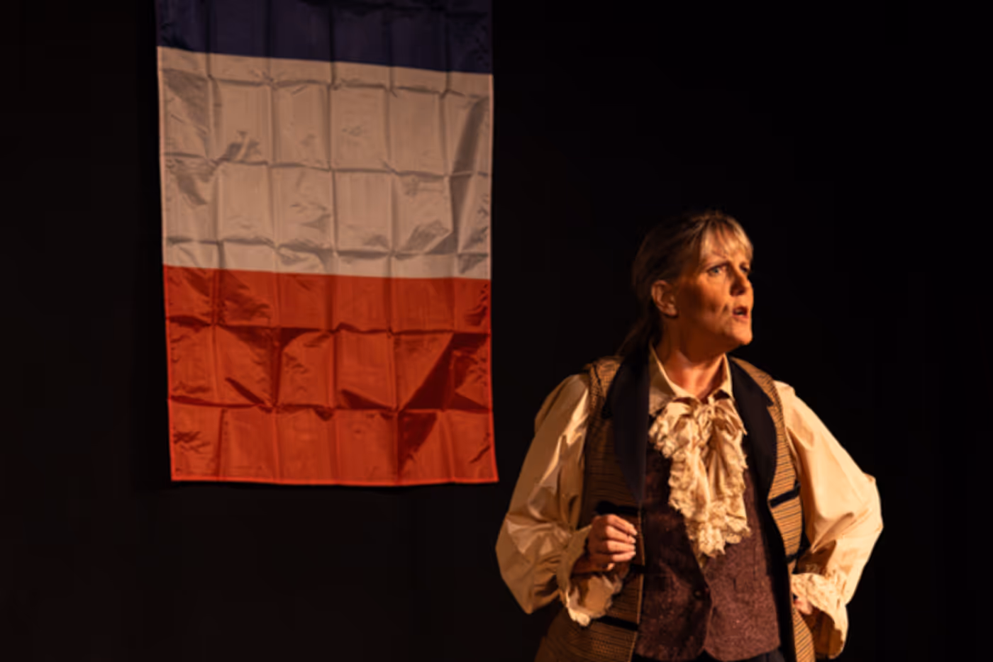 Photos: First look at Curtain Players’ THE REVOLUTIONISTS  Image