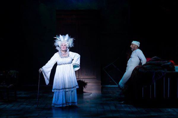 Photos: A CHRISTMAS CAROL at The Phoenix Theatre Company — photo 6 of 10