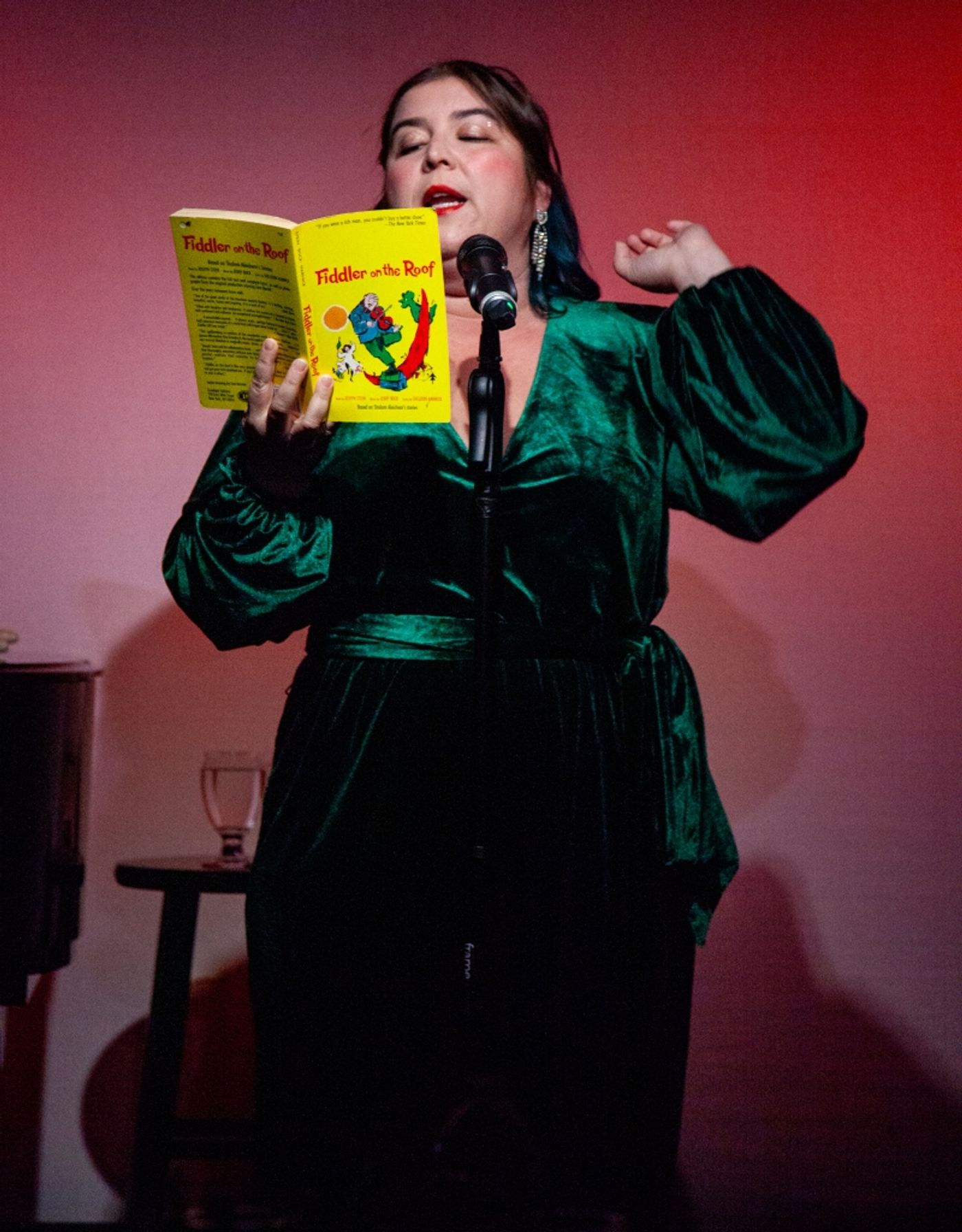 Review: Lena Moy-Borgen's A VERY JEWISH CHRISTMAS STORY A Real Gift at Don't Tell Mama Review: Lena Moy-Borgen's A VERY JEWISH CHRISTMAS STORY A Real Gift at Don't Tell Mama Image