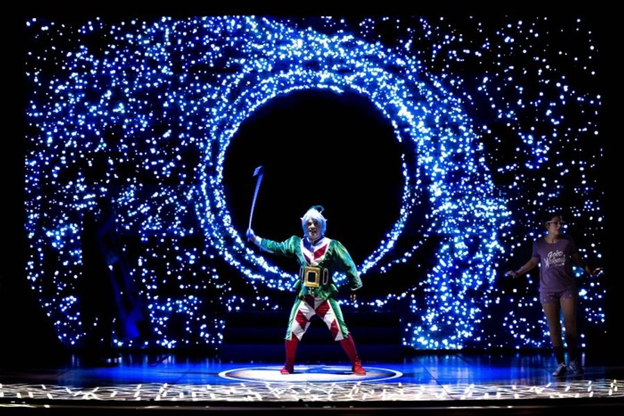 PHOTOS: No te pierdas las nuevas imágenes de escena de CHRISTMAS DREAMS Image