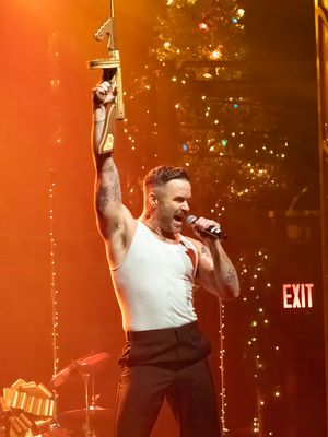 Brian Justin Crum Photo