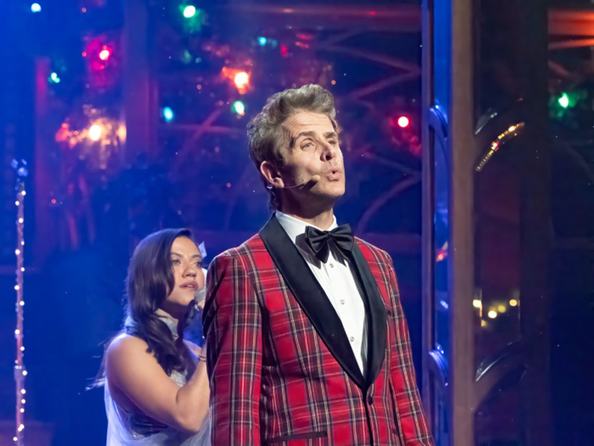 Joey McIntyre and Cheyenne Isabel Wells at 