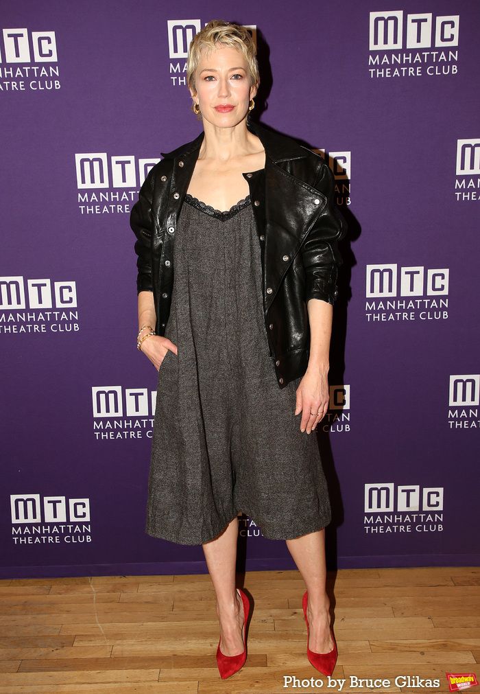 Photos: Carrie Coon and the Cast of BUG Meets the Press — photo 12 of 21