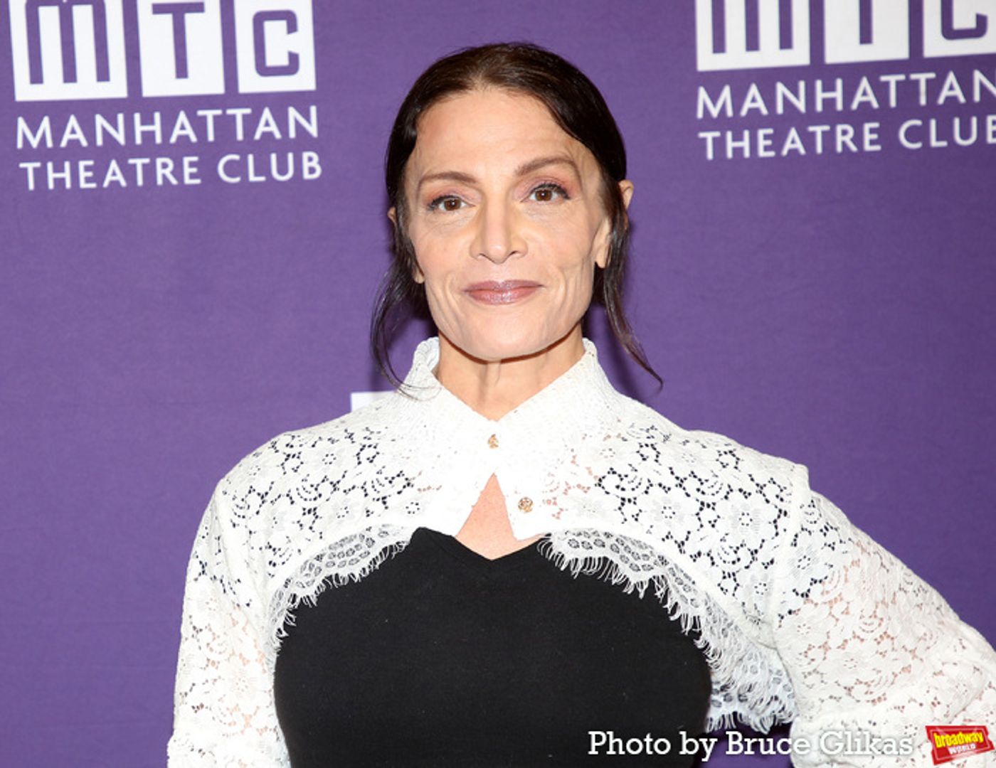 Photos: Carrie Coon and the Cast of BUG Meets the Press  Image