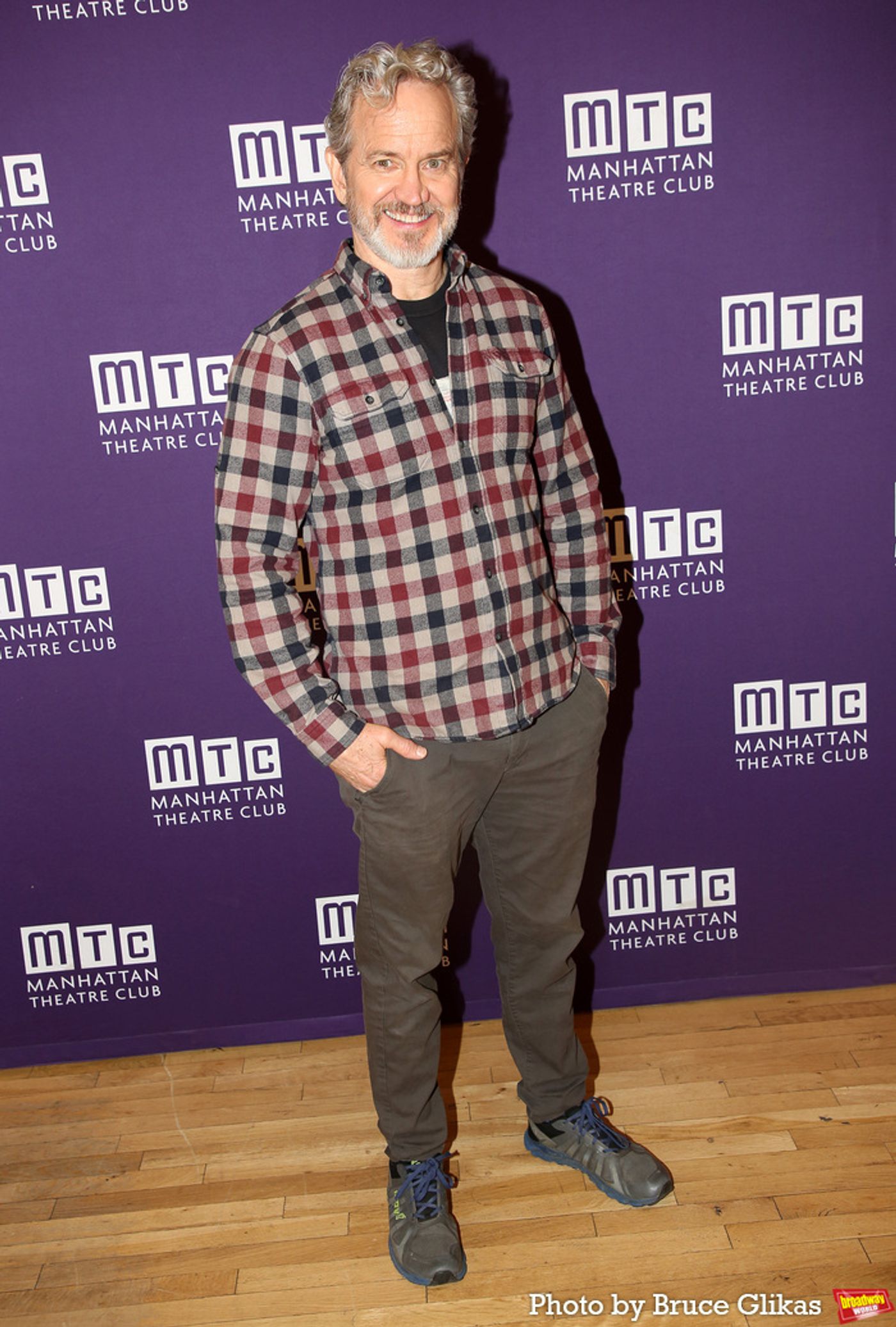 Photos: Carrie Coon and the Cast of BUG Meets the Press  Image