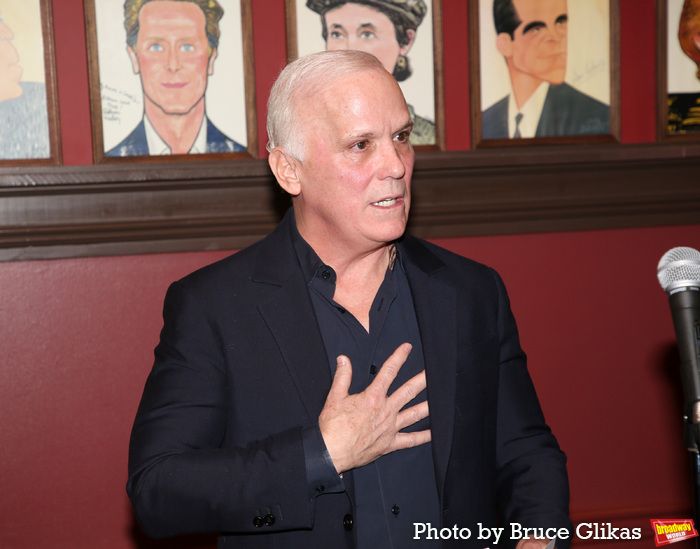 Photos: Scott Elllis Receives Portrait at Sardi's — photo 29 of 67