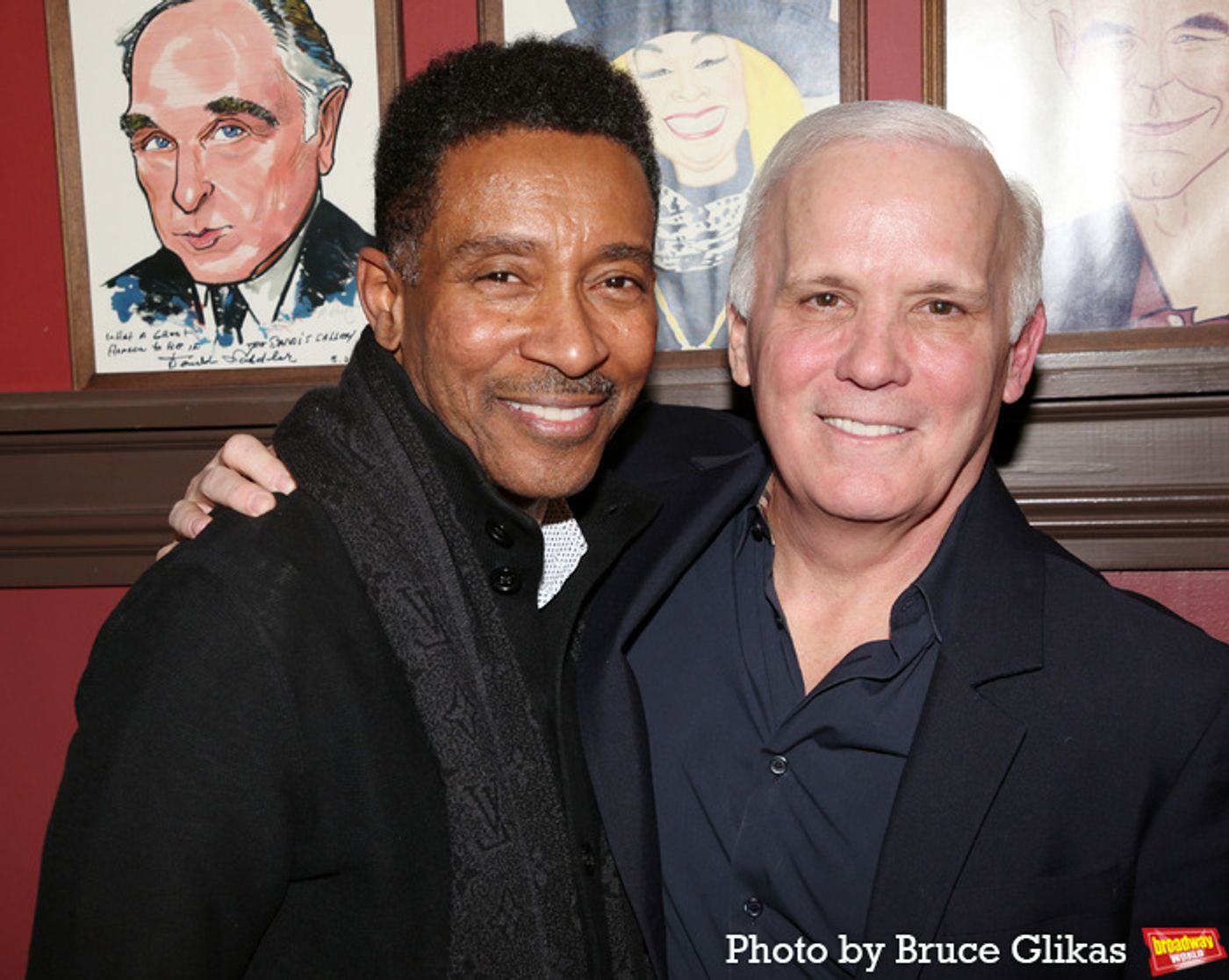 Photos: Scott Elllis Receives Portrait at Sardi's  Image