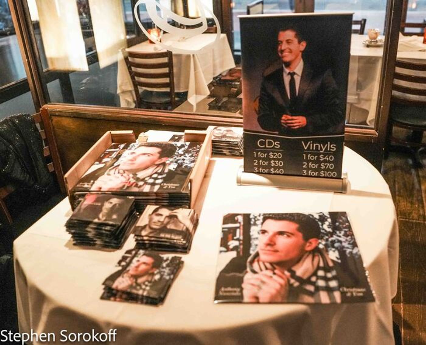 Photos: Anthony Nunziata’s Holiday Concert Plays the Laurie Beechman Theatre  Image