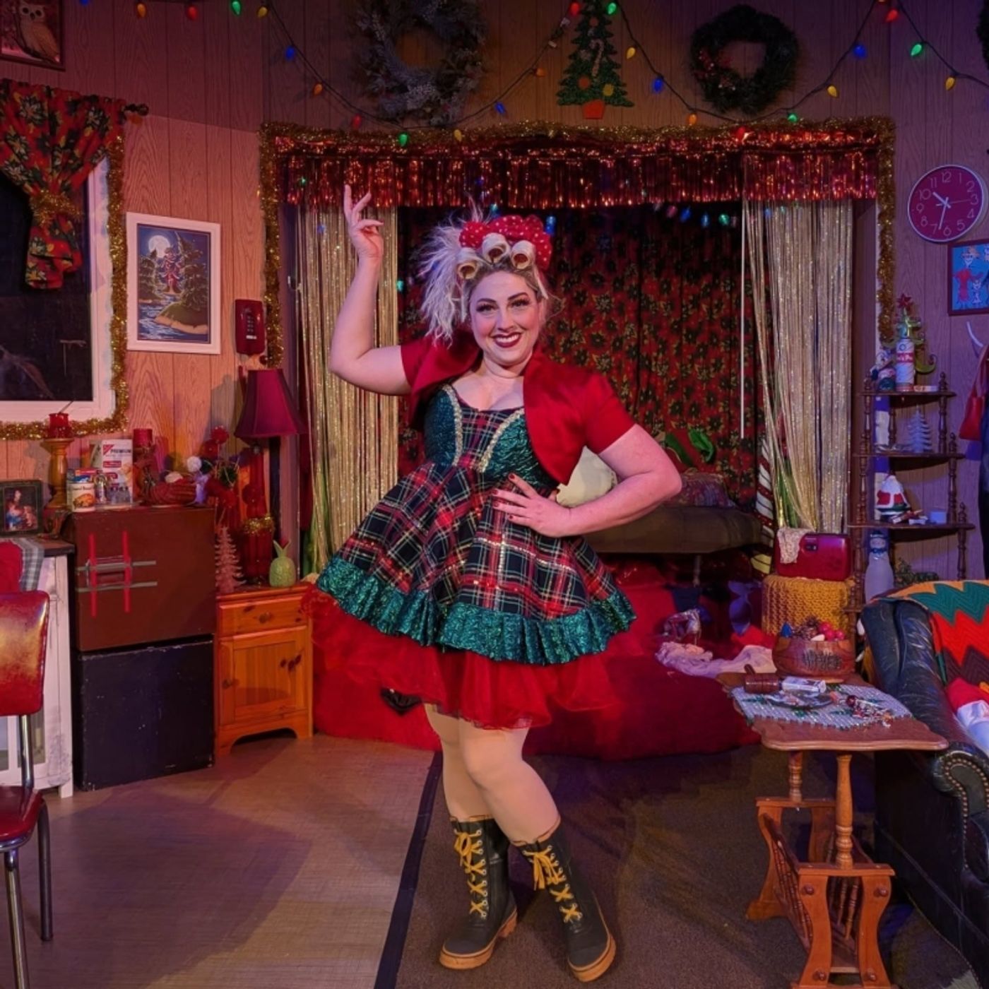 Review: WHO'S HOLIDAY at Open Stage Review: WHO'S HOLIDAY at Open Stage Image