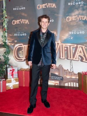 Joey McIntyre @ BroadwayWorld Joey McIntyre Photo